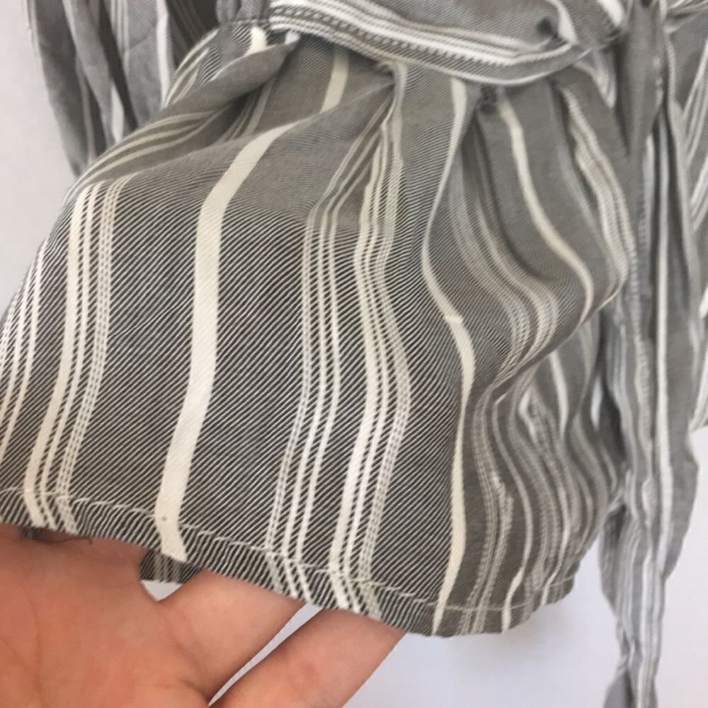🅢🅐🅛🅔 Max Studio Striped Top - Picture 8 of 14